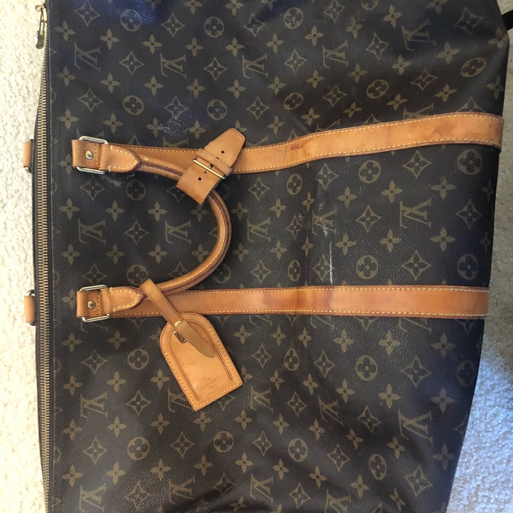 Lv duffle bag
